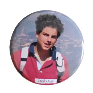 BOTTON CARLO ACUTIS VERMELHO